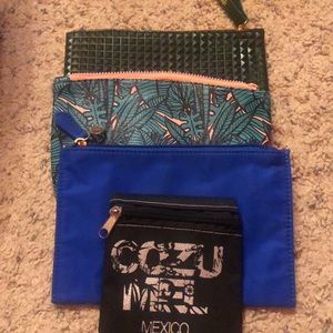 Miscellaneous Small Bags (4)